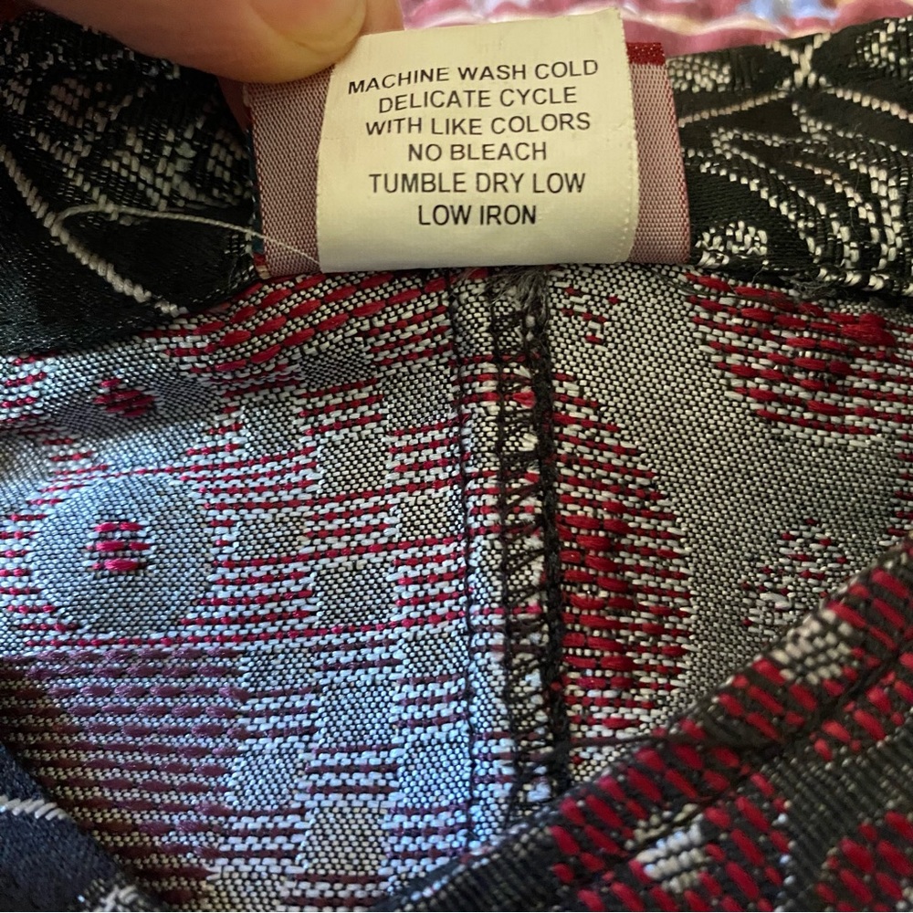 Tudor Court Large Red Silver Tapestry Lightweight Career Festive Jacket Size XL - Picture 6 of 9